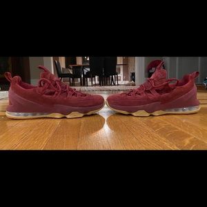 Lebron 13 Low (Team Red) basketball shoes